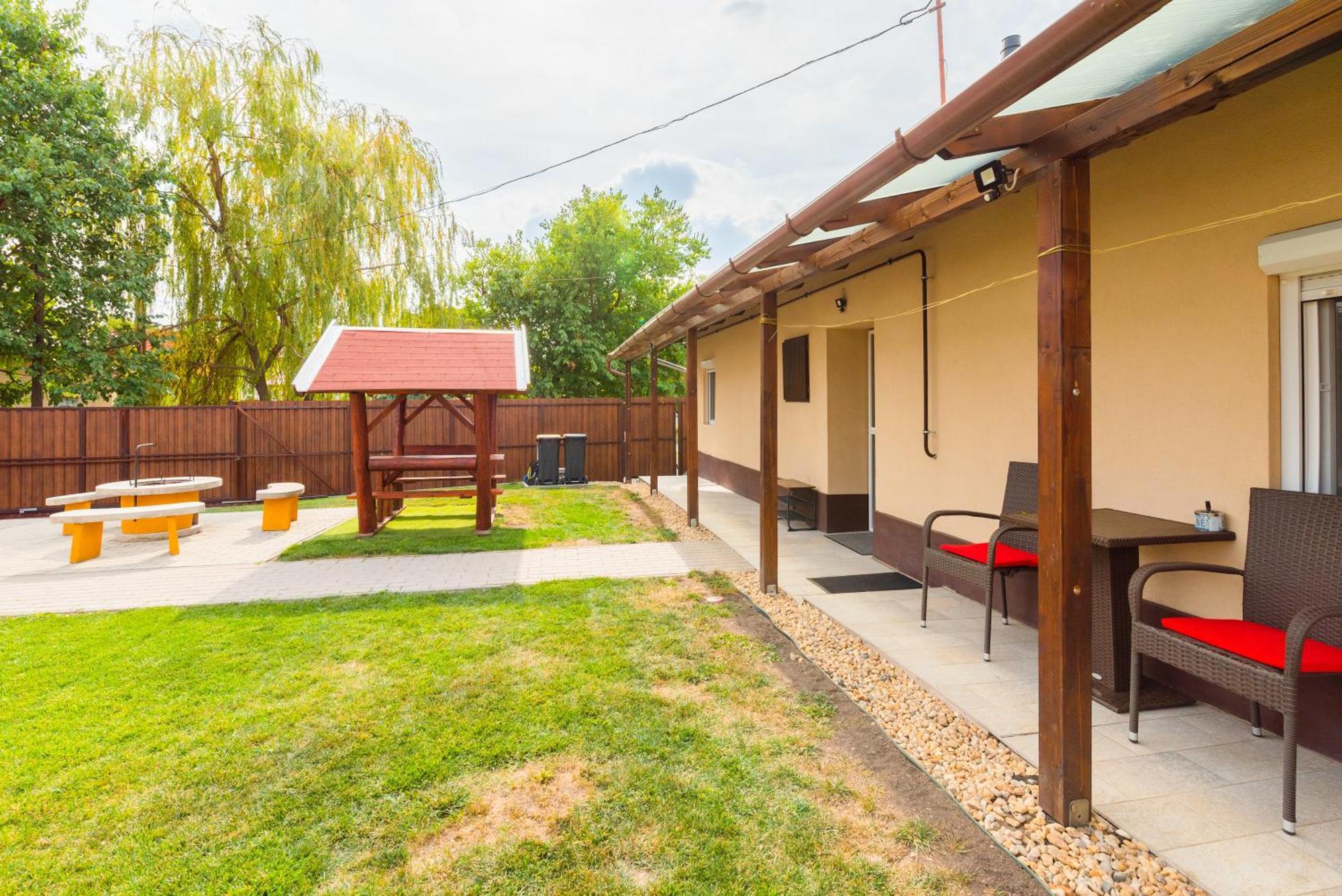 Dio Vendeghaz Villa Mezőkövesd Exteriör bild